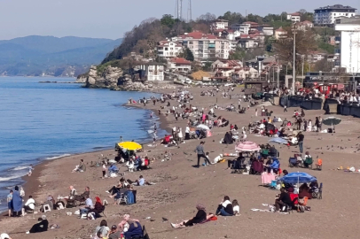 Akçakoca’da sahiller hareketlendi